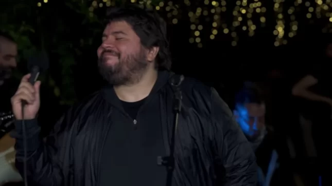 “No podrás“: el cover de Santiago Motorizado que enamoró en las redes (video)