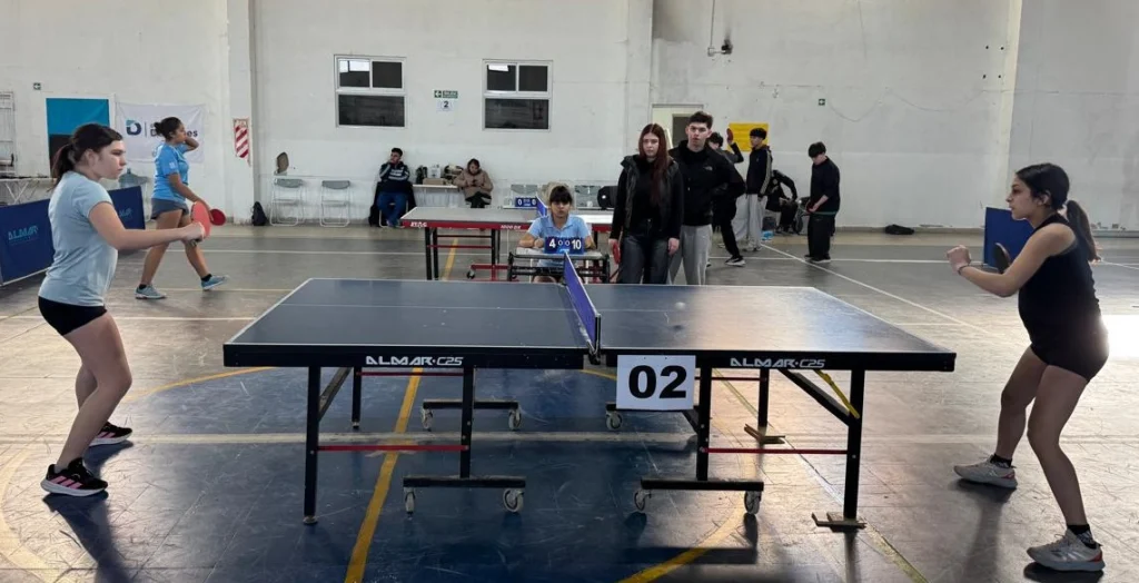 El tenis de mesa sigue creciendo en 25 de Mayo: amplían días, horarios y espacios de entrenamiento