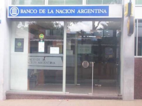Catriel: municipio podría clausurar el Banco Nación si no habilita baño púbico