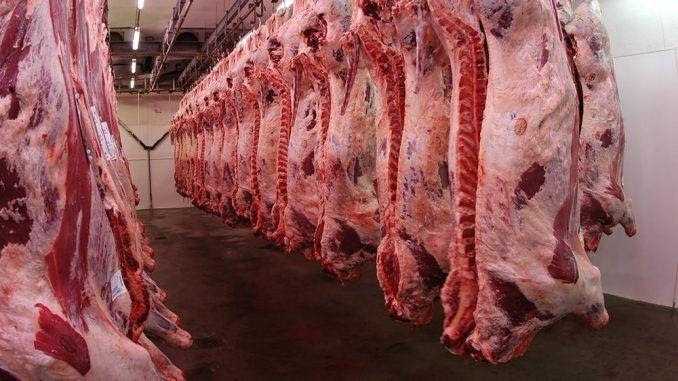 Aumento del dólar: advierten subas en el precio de la carne