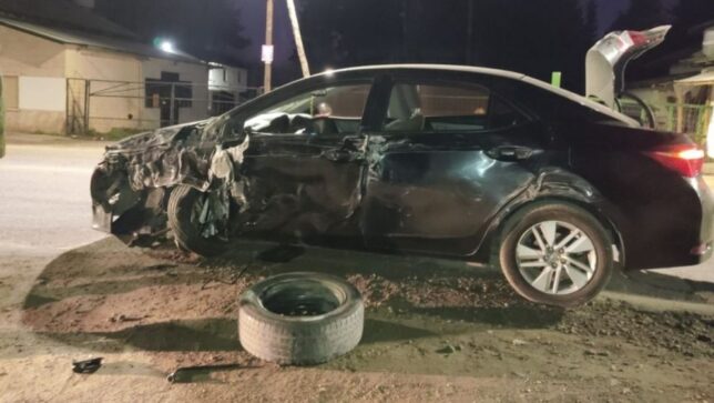 Bariloche: Un auto del bloque legislativo Frente de Todos chocó. El conductor iba borracho