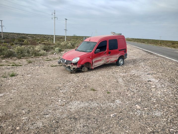 Ruta 151: transportaba vehículos a Mendoza y perdió uno en el camino
