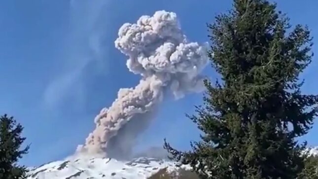 Alerta: columnas de humo de volcán Chileno llegan a Argentina