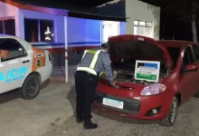 , Ruta 151: pasó por un control con auto que era buscado por estafa
