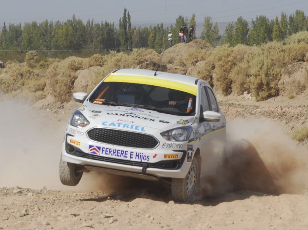Los Hermanos Debasa alcanzaron el podio en la 2° del Regional de Rally