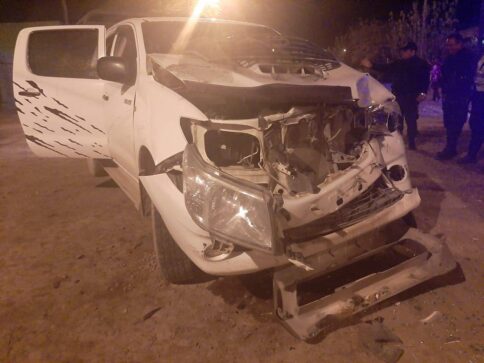 Catriel: accidente entre camioneta y micro