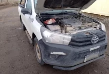 Llevaba el asado bajo el capot y se lo decomisaron Llevaba el asado bajo el capot y se lo decomisaron