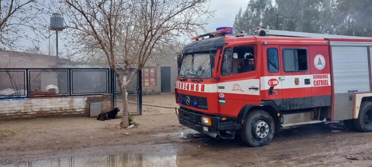Catriel: Incendio en vivienda, daños materiales
