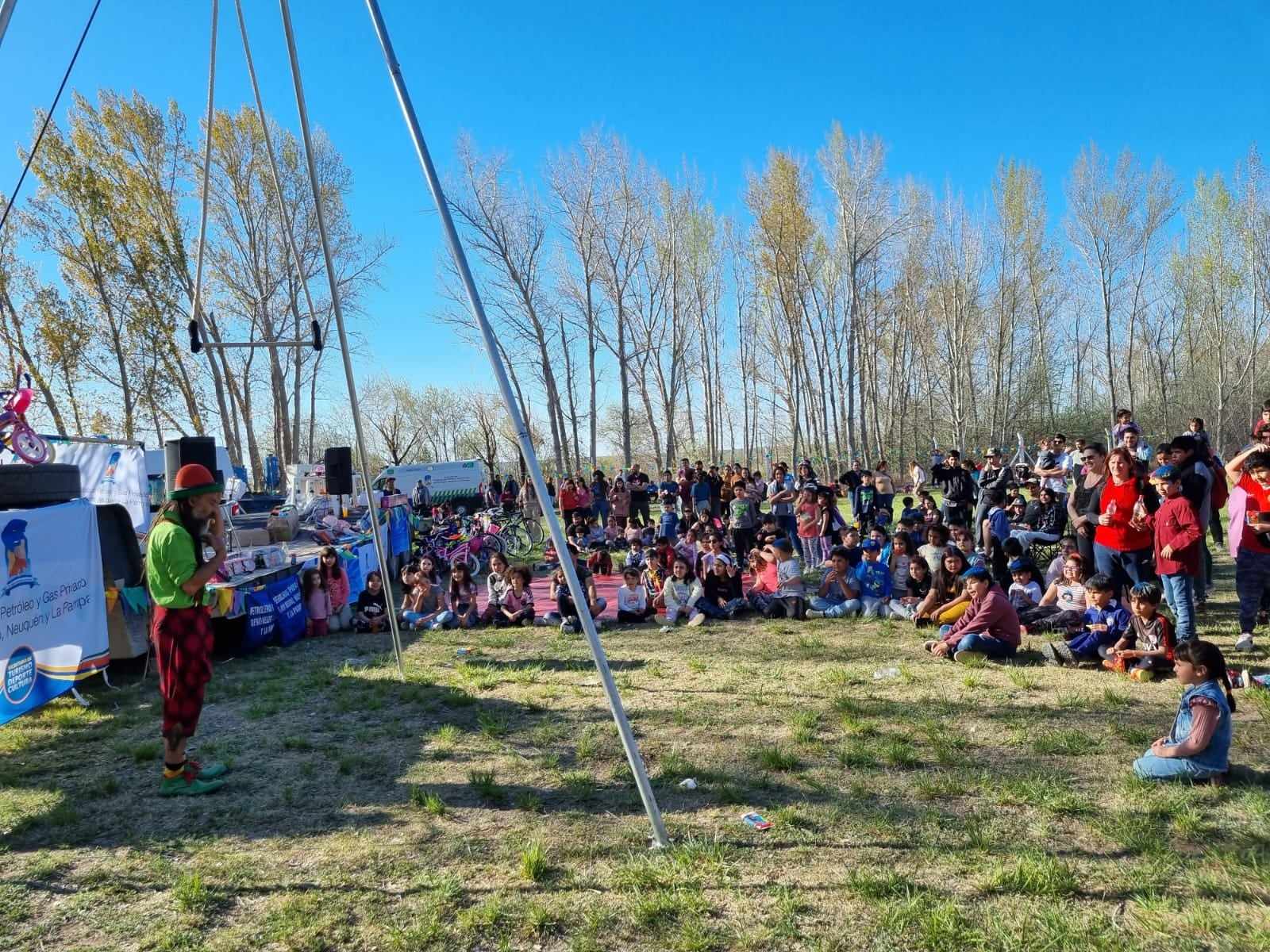 Catriel: festejos por el Día del Niño en Cámping petroleros Privados