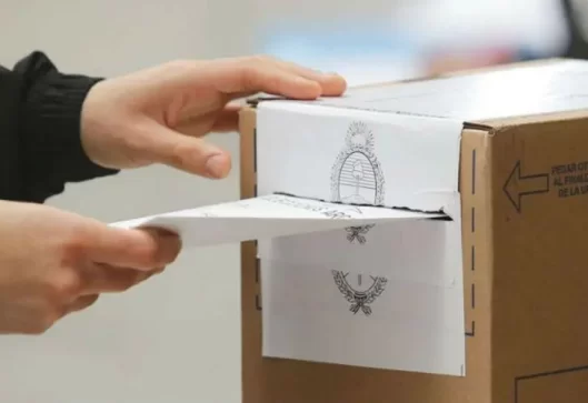 Siguen las elecciones en localidades de Río Negro