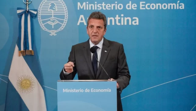 Massa anunció condonación de aportes a pymes que sumen trabajadores
