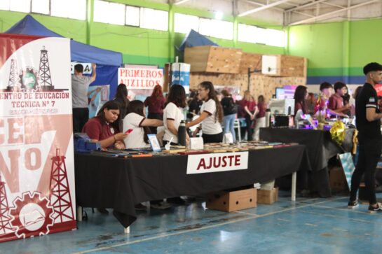 Catriel: muestra por el 50° aniversario del CET N° 7
