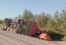 Volcó un camión en Peñas Blancas