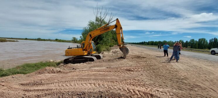 El Río Colorado amenaza con socavar ruta 151