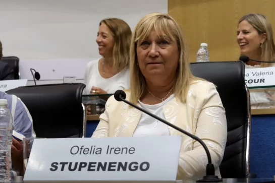 La familia es lo primero: nombró a todos los parientes en la legislatura