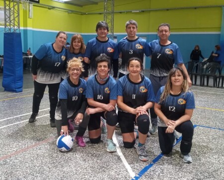 Aukan NewCom en busca del podio en el torneo de 25 de Mayo