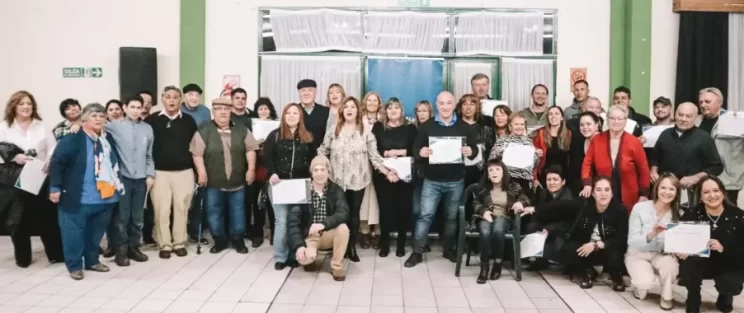 Catriel: municipio reconoció a comerciantes pioneros