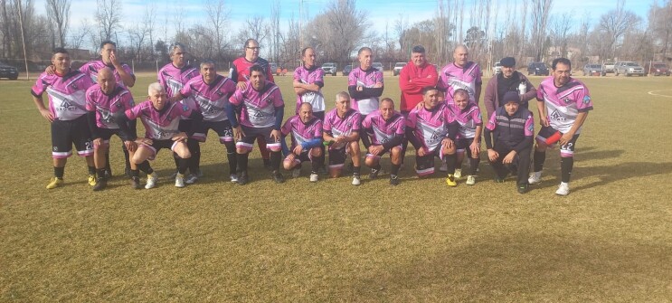 Futbol de la Asociación Civil- 400 Viviendas manda en soledad