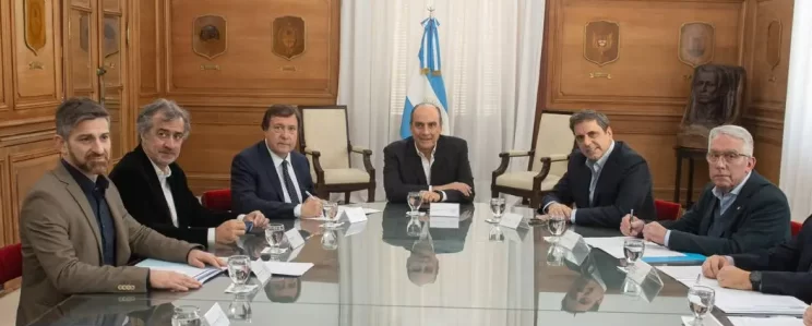 Weretilneck: “Los convenios firmados en Buenos Aires benefician a toda la provincia»