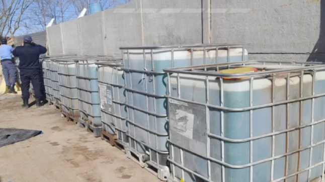 Robó 22 mil litros de combustible de una empresa petrolera y lo escondió en su patio