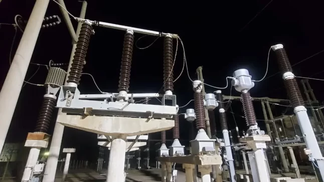 Corte de energía: Un sabotaje dejó sin servicio a Catriel y 25 de Mayo