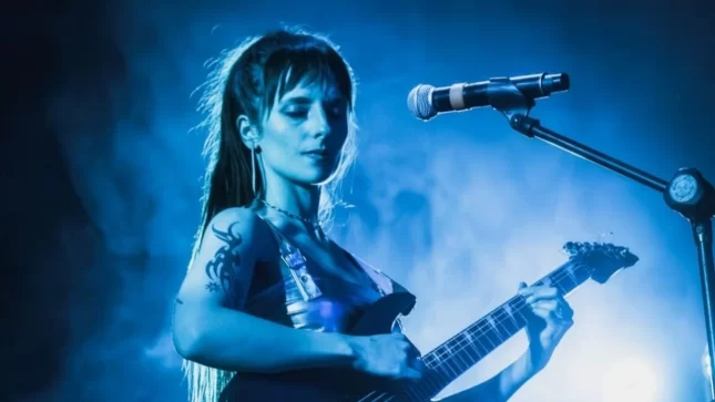 Sol Azul, la artista que se destaca por su identidad musical y visual