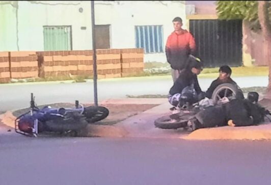 Catriel: choque de motos. Dos menores heridos