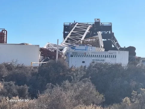 Accidente en Vaca Muerta: una torre de perforación colapsó durante una maniobra y pudo ser una tragedia