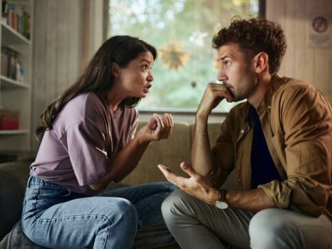 Vida saludable: 3 rasgos del comportamiento de tu pareja que significan que es emocionalmente inmadura, según la psicología