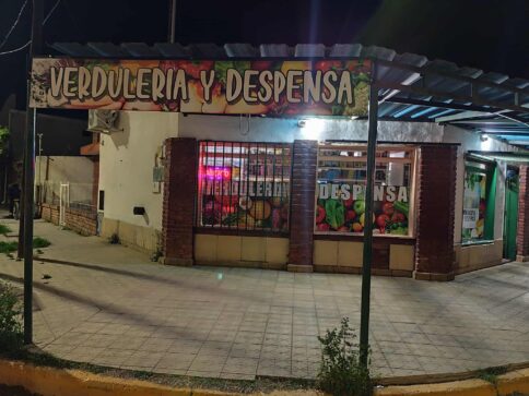 Catriel: a mano armada y en pleno centro asaltaron una despensa