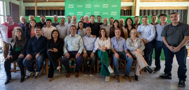 Elecciones 2025: Weretilneck juntó a 28 intendentes que respaldan a los candidatos del oficialismo