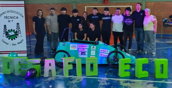 El CET N°7 de Catriel presentó su auto eléctrico para el Desafío Eco YPF 2025