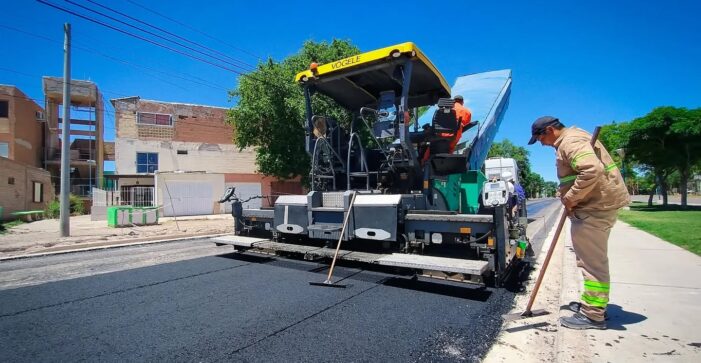 Catriel: primera obra de pavimento de la gestión Salzotto