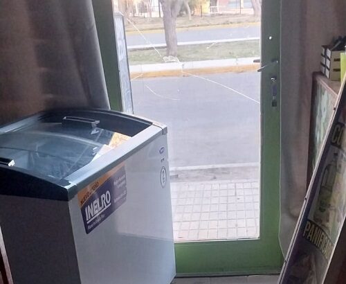 Inseguridad en Catriel-Rompieron el vidrio de un comercio y robaron mercadería