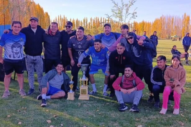 Esfuerzo Propio se coronó campeón de la categoría +30 en el Torneo Ciudad de Catriel