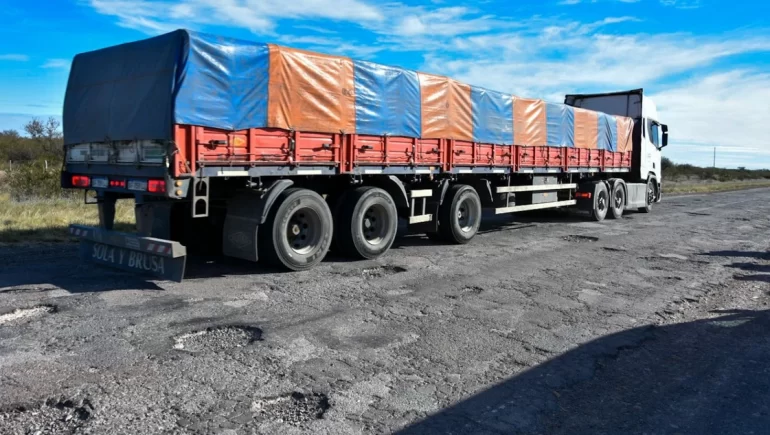 Alarma en La Pampa: el deterioro en la ruta nacional 152 aísla a localidades