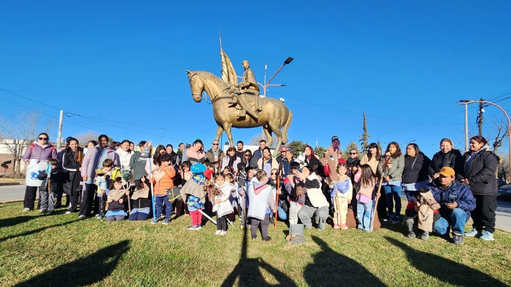 127° Aniversario de Catriel-Jardines Misquihue y Rayun homenajearon a Bibiana García