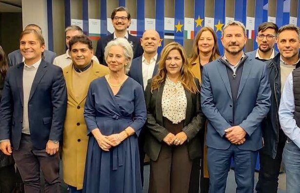 En busca de inversiones, Salzotto participó de un encuentro de la Red Argentina de municipios