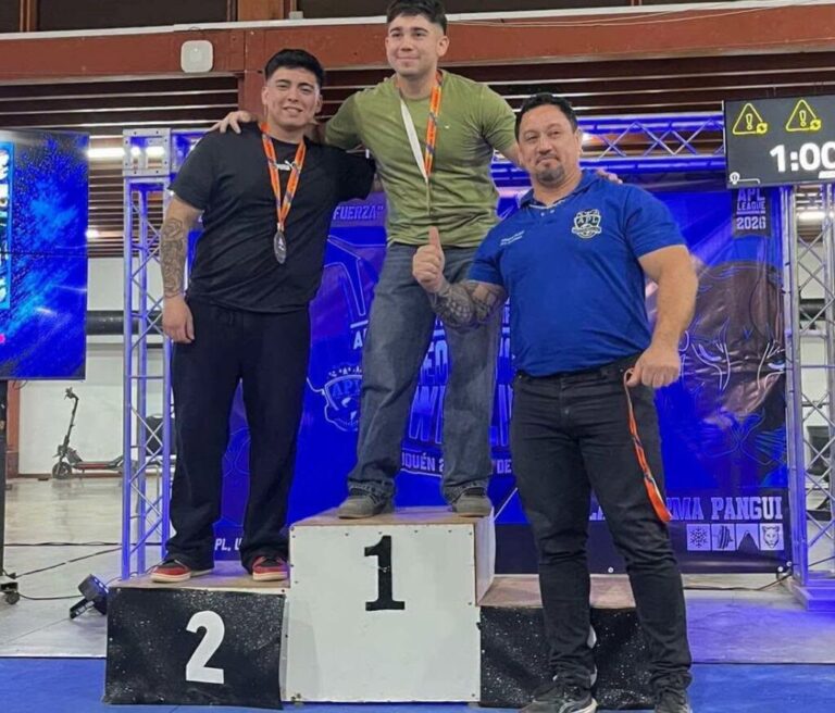 Deportistas de 25 de Mayo brillaron en el Nacional de Powerlifting con títulos y récords argentinos