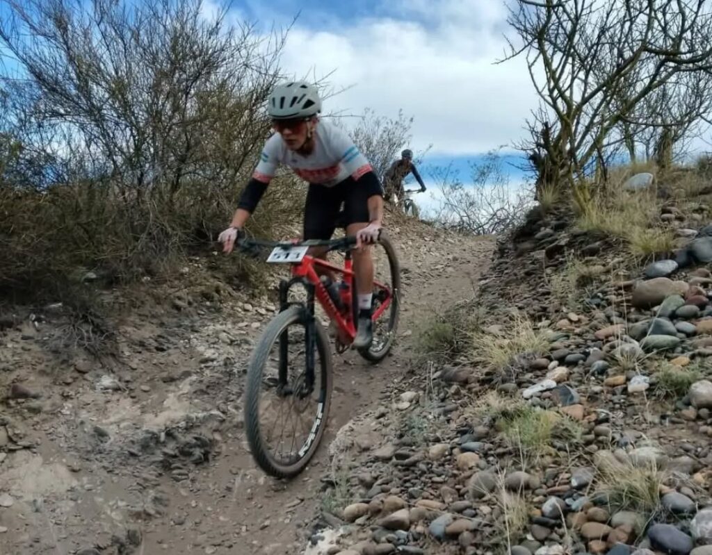 MTB-Inostroza y Molina brillaron en Choele Choel y llevaron a Catriel a lo más alto del Rally Aniversario