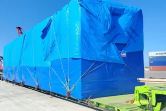 Un camión gigante circulara por la Ruta 151 rumbo al oleoducto de Vaca Muerta