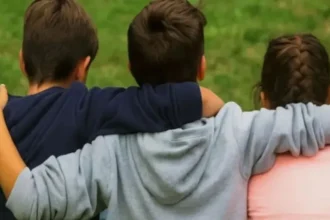 Buscan una familia en Río Negro o Neuquén para tres hermanitos: el pedido para que puedan crecer juntos
