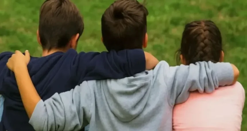 Buscan una familia en Río Negro o Neuquén para tres hermanitos: el pedido para que puedan crecer juntos
