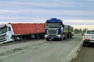 Martes caótico en la Ruta 151. Hubo corte, choque y derrape