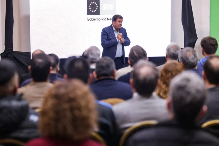 Weretilneck presentó el plan para el manejo de las rutas y el traspaso del Tren del Valle