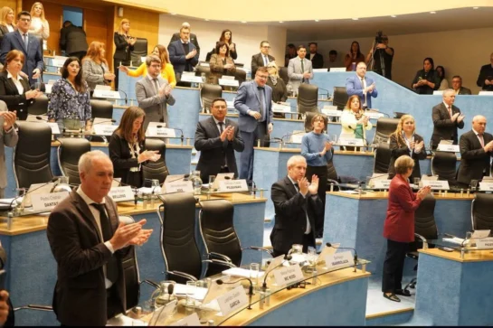Paso histórico en la Legislatura: avalaron el traspaso de las rutas 22 y 151 a Río Negro