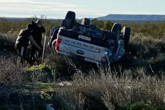 Catriel: se durmió y volcó en la Ruta 151