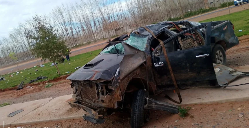 Rincón de los Sauces. Accidente fatal deja dos fallecidos y dos heridos graves