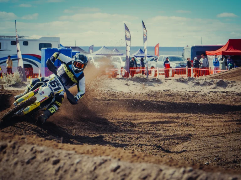 El Motocross volvió a rugir en Catriel y convocó a una multitud