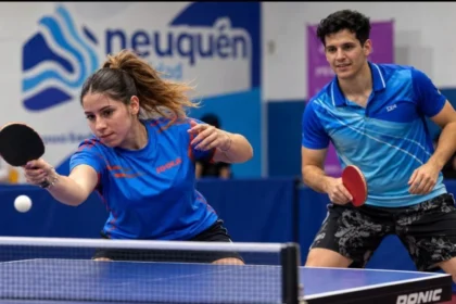 Manu Pereyra llevó su talento y experiencia al tenis de mesa inclusivo en Neuquén